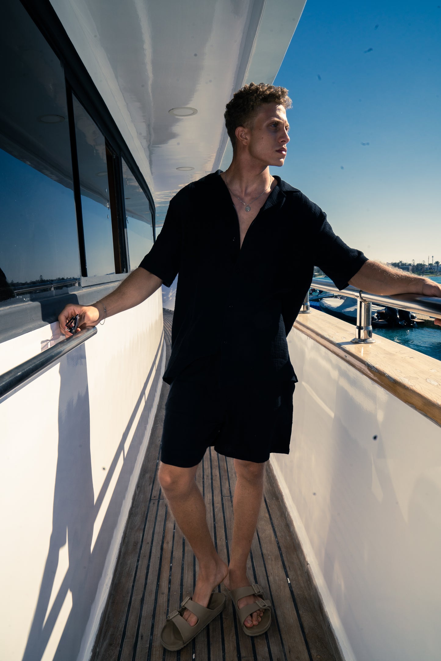 Man Linen Shorts - Black