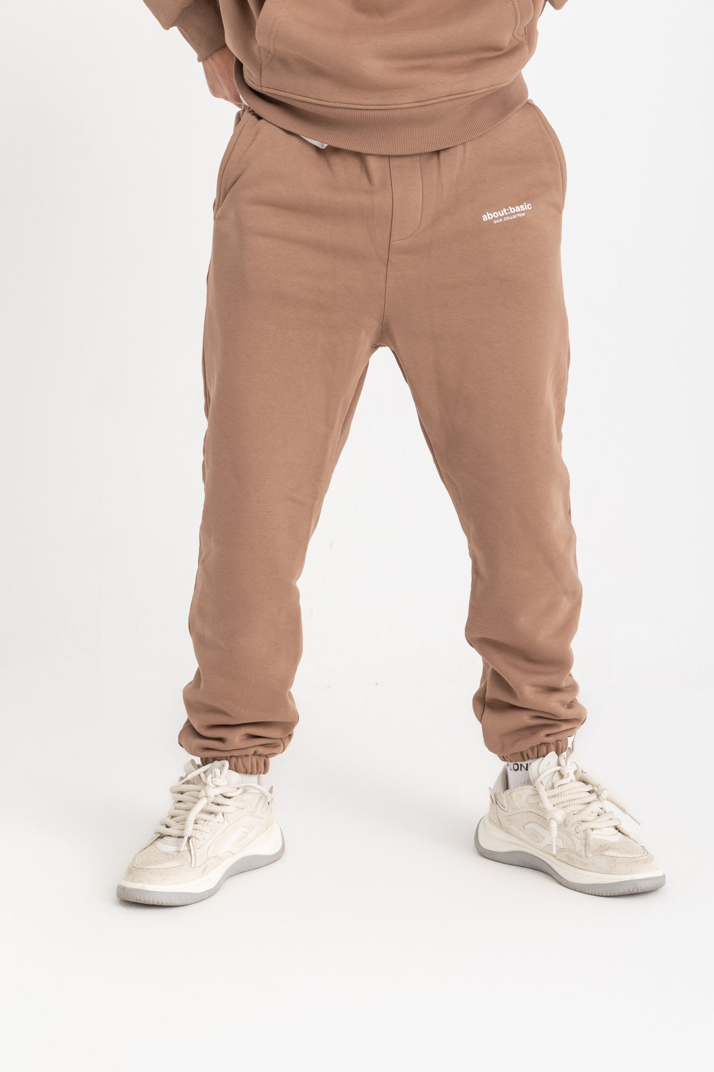 About Basic Coffee Straight sweatpants